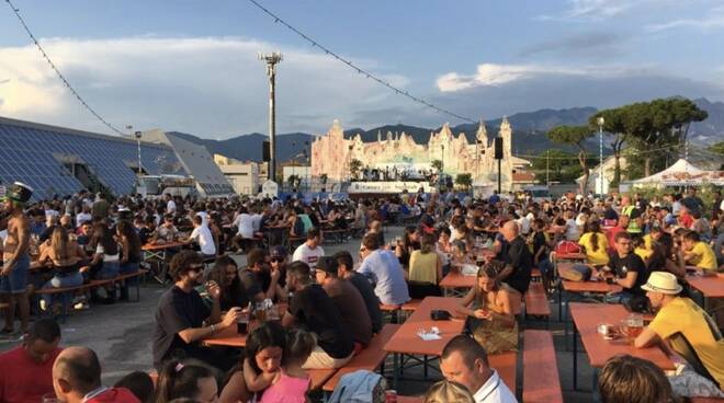 "Carrara Bier Fest" 2019, inizio col botto