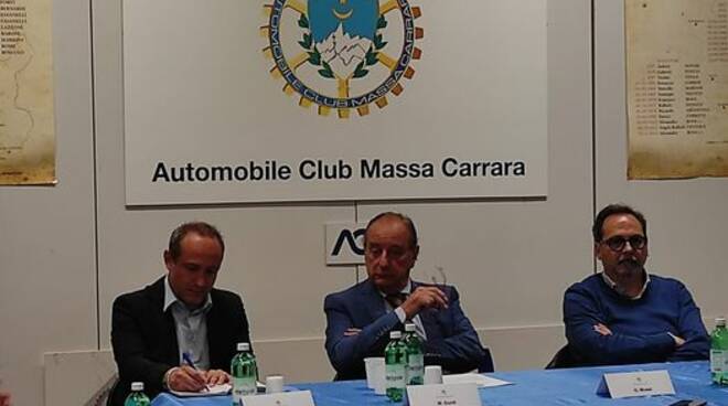 confronto sindaci Aci Massa 