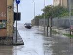 erosione mareggiata mare in tempesta spiaggia mangiata marina di massa 10-2023